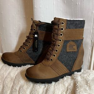 Sorel Lexie Wedge leather bootie New in Box Size 8 Waterproof
